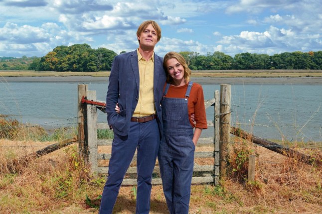 Beyond Paradise s1,24/02/2023,Series,Series,(L-R) Humphrey Goodman (KRIS MARSHALL) and Martha Lloyd (SALLY BRETTON),Red Planet Pictures,Todd Anthony