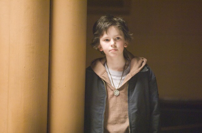 Editorial use only. No book cover usage. Mandatory Credit: Photo by Abbot Genser/Warner Bros/Kobal/Shutterstock (5885291q) Freddie Highmore August Rush - 2007 Director: Kirsten Sheridan Warner Bros. USA Scene Still Drama