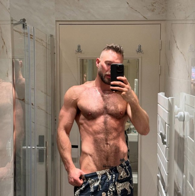 Strictly star recalls moment he was confronted about full frontal nudity john_whaite