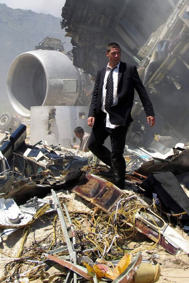 TELEVISION PROGRAMMES 'LOST' year 1 Matthew Fox as Jack When a plane crashes on a desert island how will the survivors cope... Tx:TX Date This picture may be used solely for Channel 4 programme publicity purposes in connection with the current broadcast of the programme(s) featured in the national and local press and listings. Not to be reproduced or redistributed for any use or in any medium not set out above (including the internet or other electronic form) without the prior written consent of Channel 4 Picture Publicity 020 7306 8685