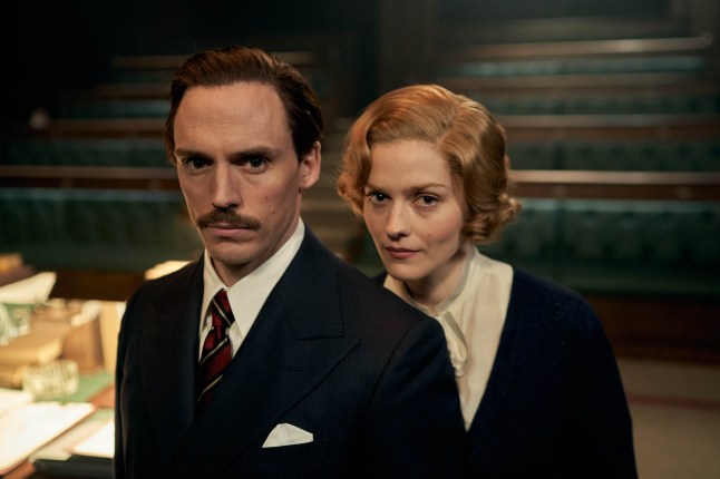 Sasm Claflin and Amber Anderson in Peaky Blinders