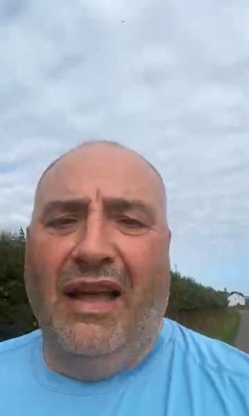 Strictly star Wynne Evans confirms split from fianc?e only weeks after proposal https://www.facebook.com/WynneEvansBEM/videos/1816837175919448/?rdid=raMT00uLyc4eJ3wr#