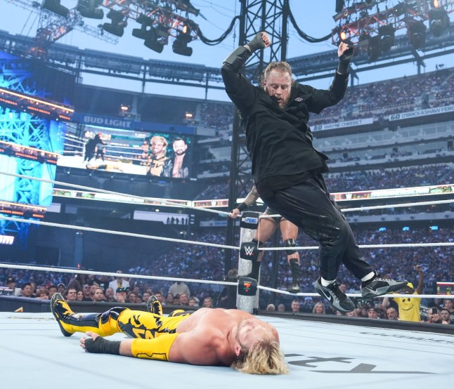 EAST RUTHERFORD, NEW JERSEY - AUGUST 2: Jelly Roll in action against Logan Paul during SummerSlam at MetLife Stadium on August 2, 2025 in East Rutherford, New Jersey. (Photo by Georgiana Dallas/WWE via Getty Images)