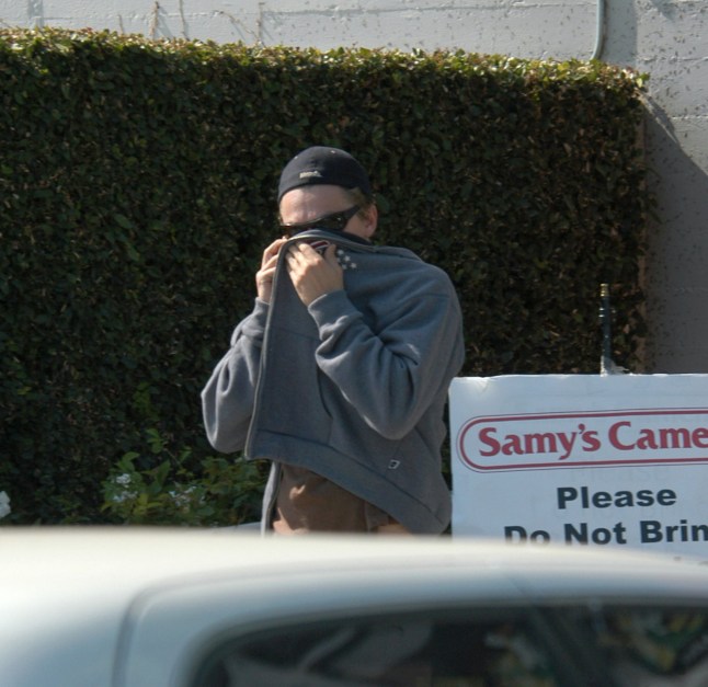 LOS ANGELES, CA - MAY 21: Leonardo DiCaprio is seen on May 21, 2004 in Los Angeles, California. (Photo by Bauer-Griffin/GC Images)